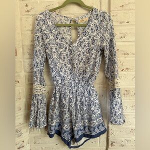 Hollister Navy and White Floral Romper size small